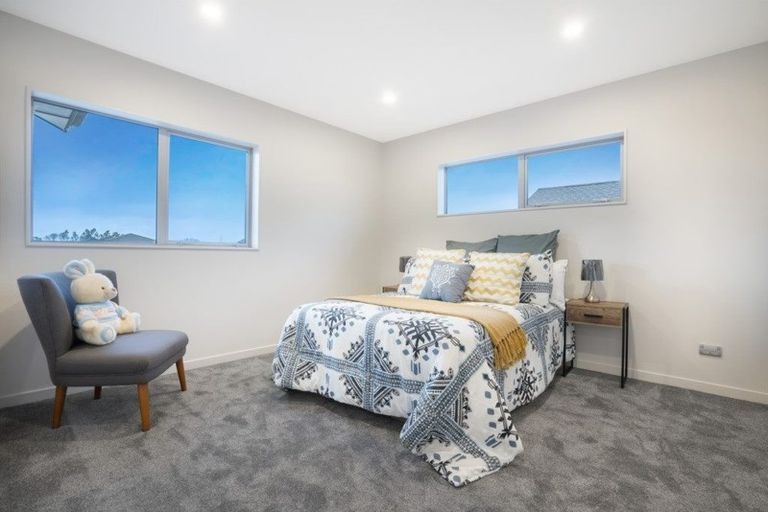 Karaka, 5 Bedroom  photo